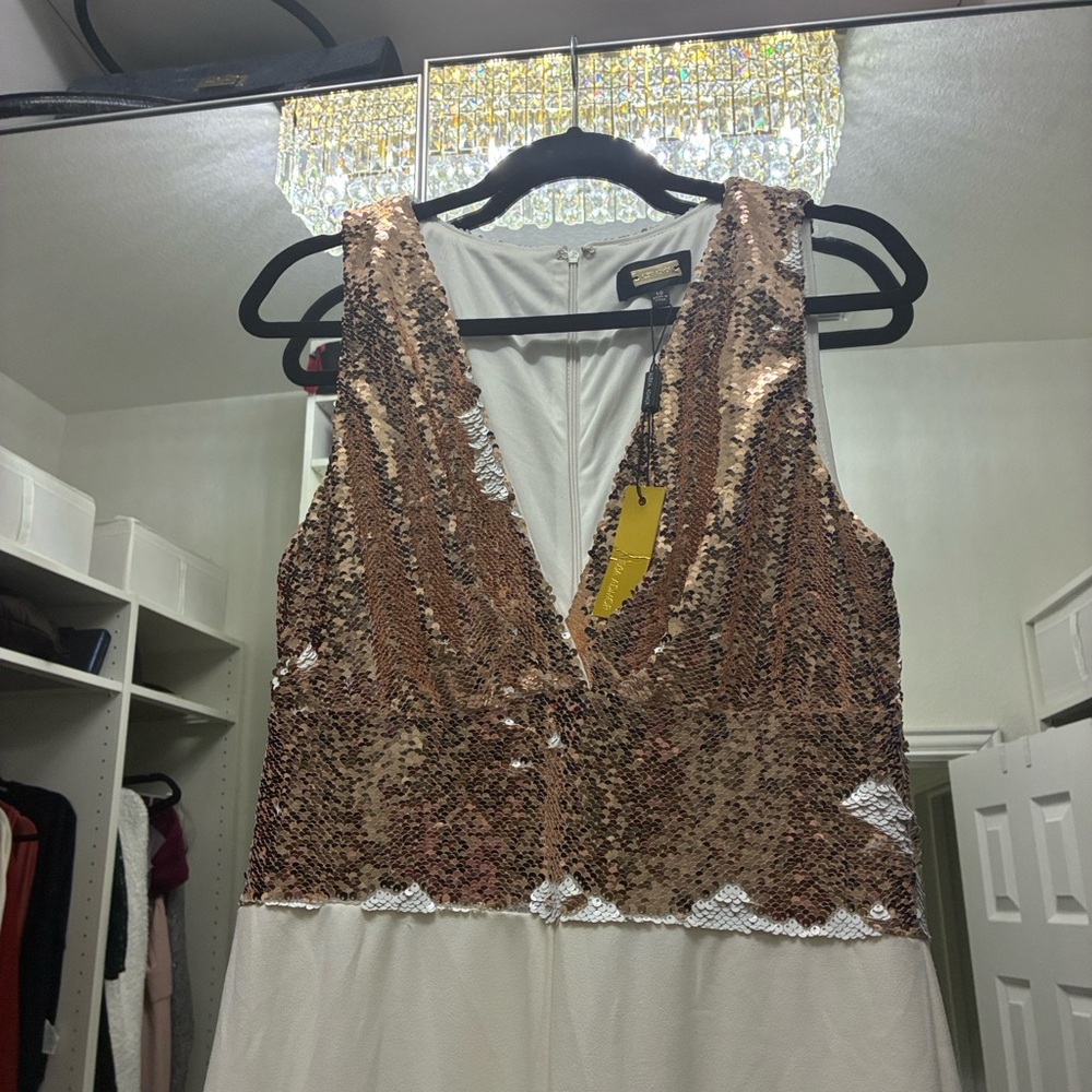 Alexia Admor Gold White & Rose gold Sequin Crepe Jumpsuit Sleeveless
